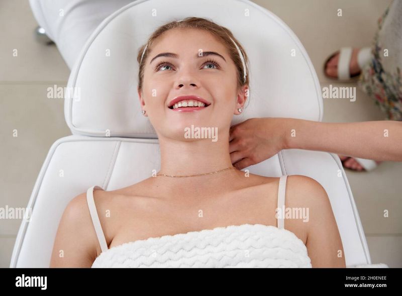 Lymphatic Drainage Massage vs. Regular Massage Therapy: What's the Difference?